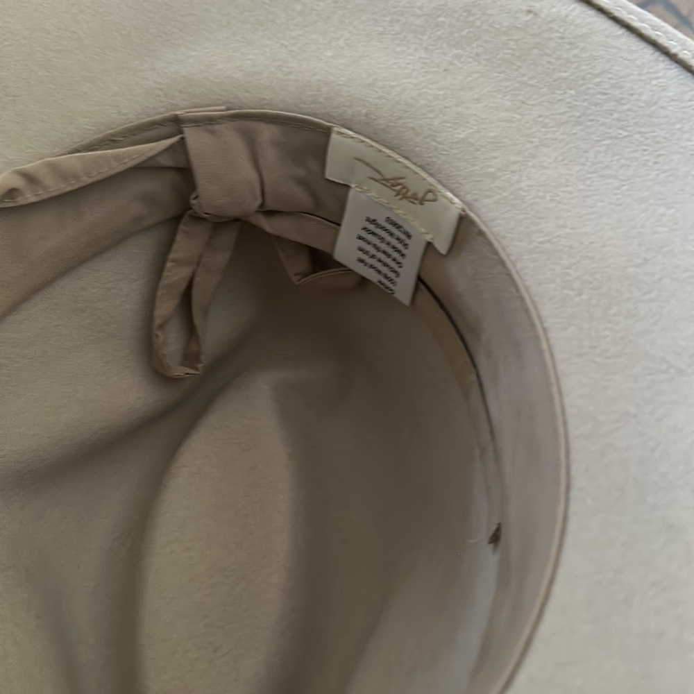 Gottex gray hat with beaded detailing. Worn once! - Picture 6 of 7
